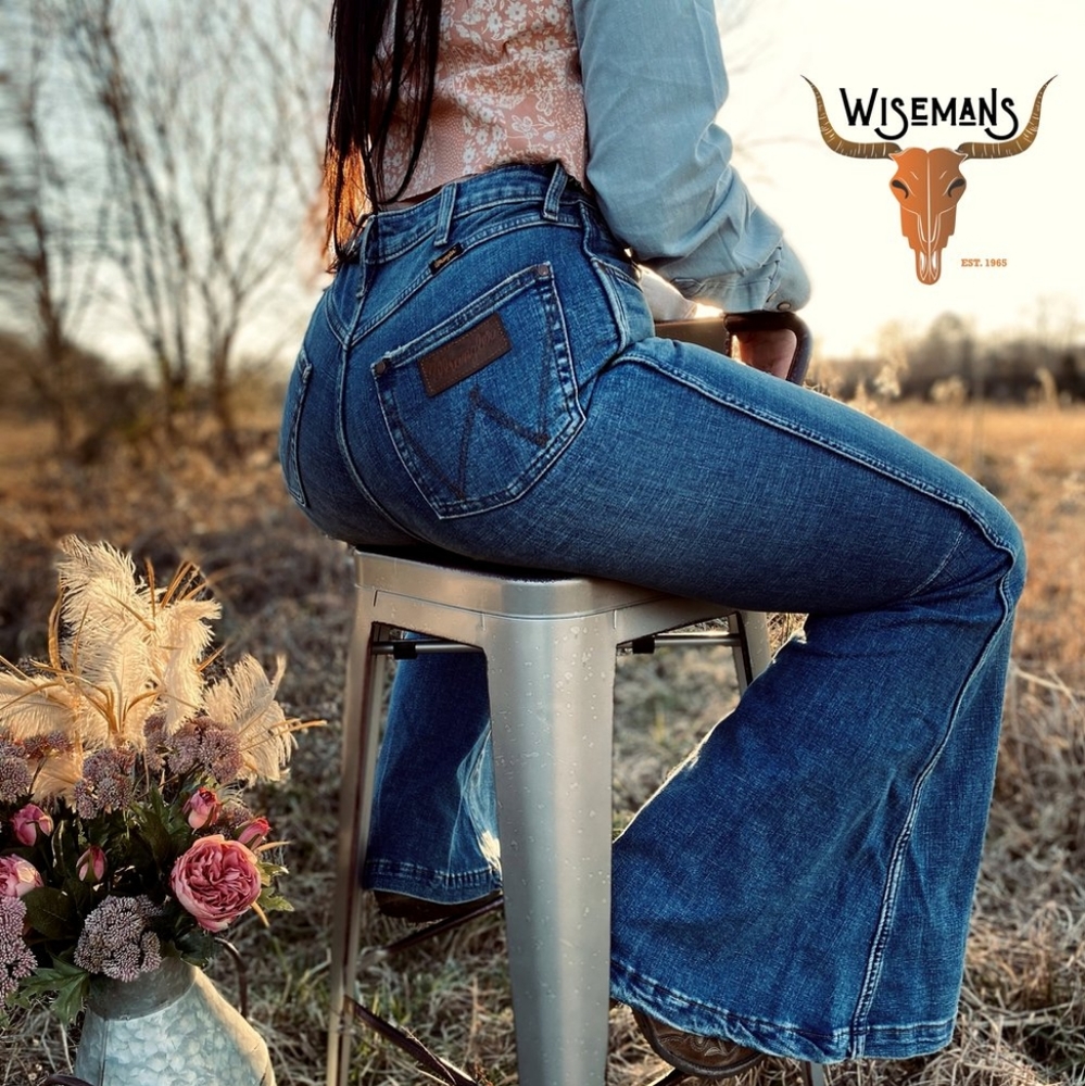 Retro flare wranglers